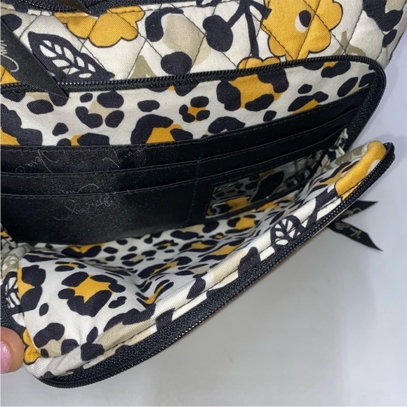 Vera Bradley Floral Design Organizer Crossbody Yellow/Gold Small- Like New - Picture 5 of 12